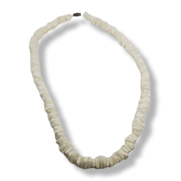 VINTAGE 70s CLASSIC WHITE PUKA SHELL NECKLACE WITH BARREL CLASP CLOSURE - Picture 3 of 6